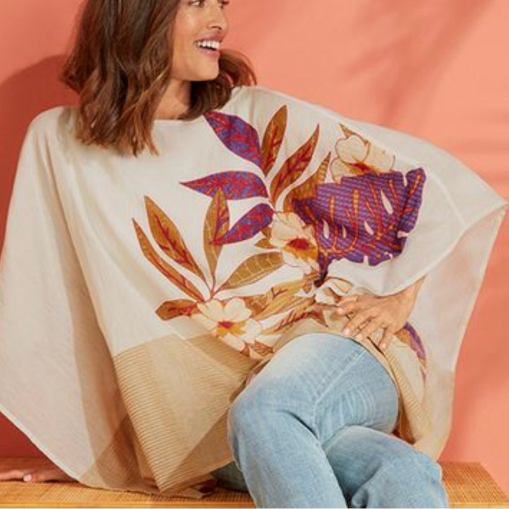 NWT Chico's foliage poncho top loose boxy tropical